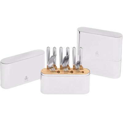 Set de 24 pièces pour 6 personnes en acier