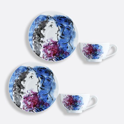 Set of 2 tea cups and saucers