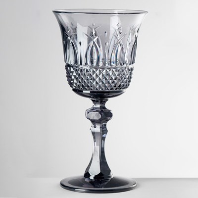 Verre à vin gris