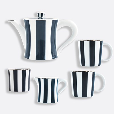 Coffret 1 théière, 2 mugs, 1 sucrier et 1 crémier