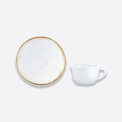 Set of tea cup and saucer
