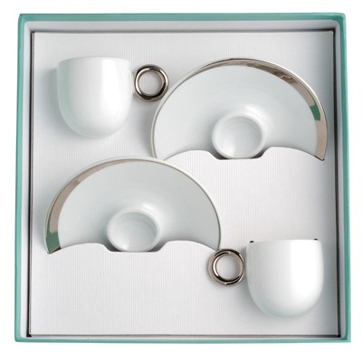 Coffret de 2 tasses et soucoupe à café or