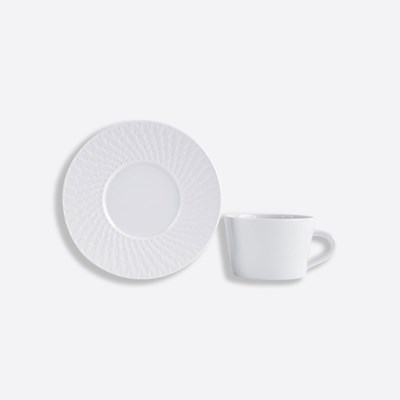 Set of tea cup and saucer